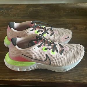 Nike Renew running shoe - size 10